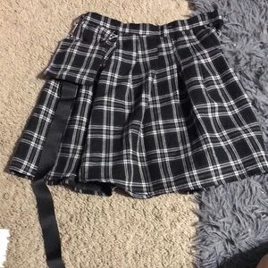 plaid black and white skirt